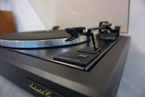 a DUAL CS 505-4 "Audiophile Concept" Vintage Classic Turntable