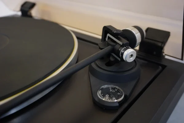 a DUAL CS 505-4 "Audiophile Concept" Vintage Classic Turntable