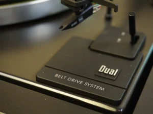 a DUAL CS 505-4 "Audiophile Concept" Vintage Classic Turntable