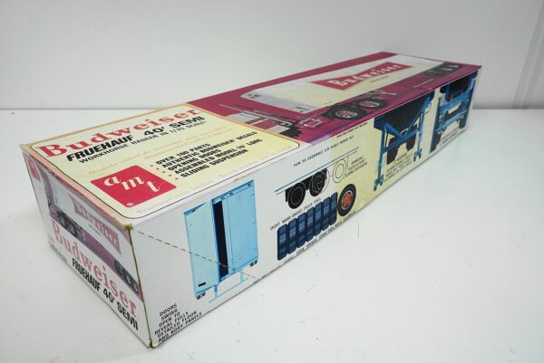 Vintage AMT Budweiser Fruehauf 40″ Semi Trailer 1/25 Model Kit – T552