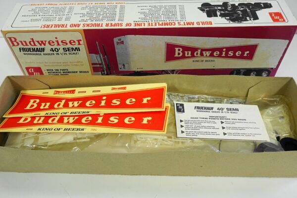 Vintage AMT Budweiser Fruehauf 40″ Semi Trailer 1/25 Model Kit – T552