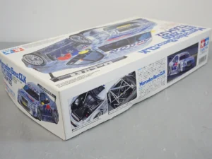 TAMIYA Mercedes-Benz CLK DTM 2000 Team D2 1:24 scale model kit