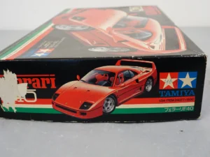 Tamiya Ferrari F40 1:24 scale model Kit Number: 24077-1500