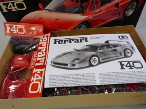 Tamiya Ferrari F40 1:24 scale model Kit Number: 24077-1500