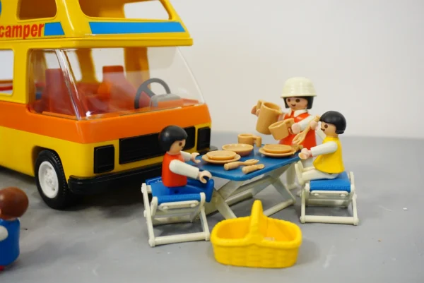 Vintage Playmobil 3148 Camper Van Set (1986) – Original Box & Manual Included!