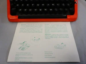 Vintage Brother Deluxe 220 Typewriter – QWERTY Layout – Excellent Condition