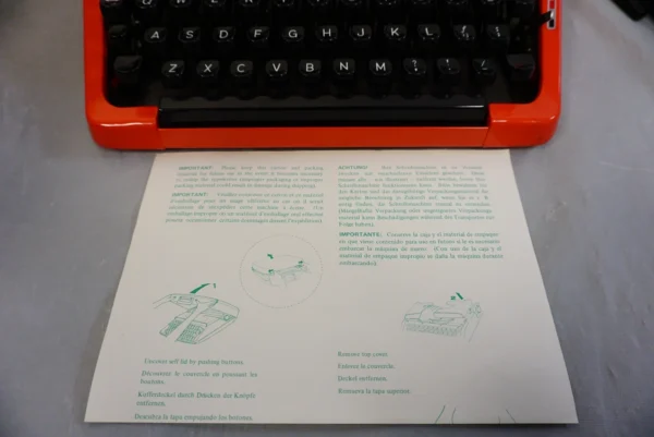 Vintage Brother Deluxe 220 Typewriter – QWERTY Layout – Excellent Condition
