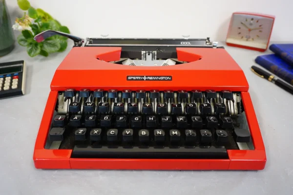 Vintage 1980s Sperry Remington IDOOL Typewriter – Classic Retro