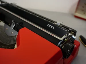 Vintage 1980s Sperry Remington IDOOL Typewriter – Classic Retro