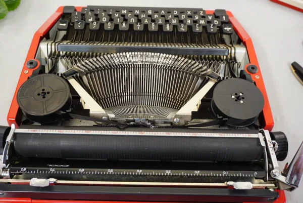 Vintage 1980s Sperry Remington IDOOL Typewriter – Classic Retro