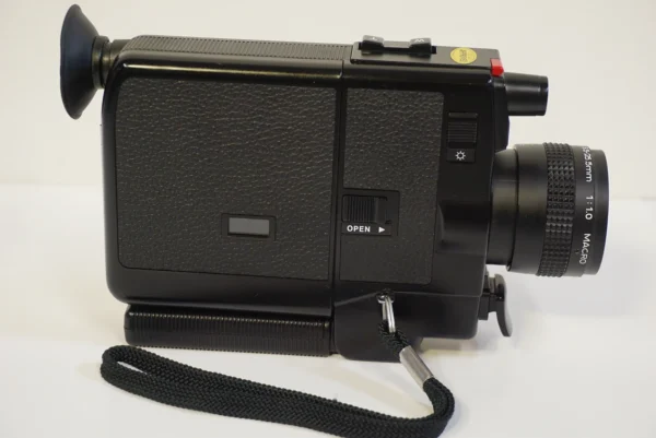Vintage Canon 310XL Super 8mm Camera + Kodachrome 40 Film – Excellent Condition!