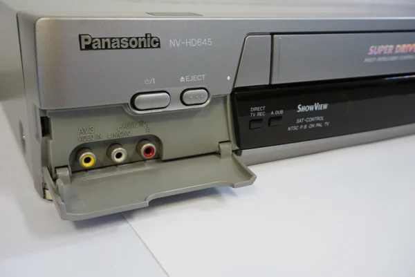 Panasonic NV-HD645 VHS HiFi Video Recorder – Tested with 2 video cassettes