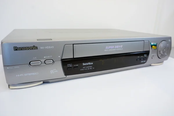 Panasonic NV-HD645 VHS HiFi Video Recorder – Tested with 2 video cassettes