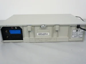 LG LV4981 VHS 6-Head HiFi Stereo Videorecorder + TDK Videocassettes & SCART Converter
