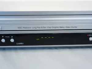 LG LV4981 VHS 6-Head HiFi Stereo Videorecorder + TDK Videocassettes & SCART Converter