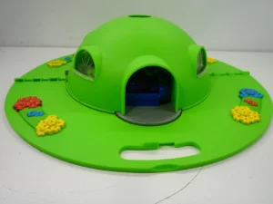 Tomy 2003 Teletubbies Home Hill House w/ Figures Po TinkyWinky Dipsy -incomplete