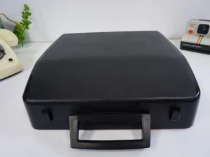 Vintage Brother Deluxe 220 Typewriter – QWERTY Layout – Excellent Condition