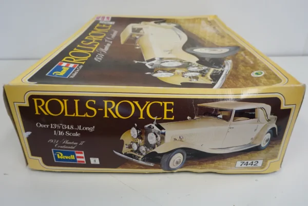 Revell 1934 Rolls Royce Phantom II Continental 1:16 model kit